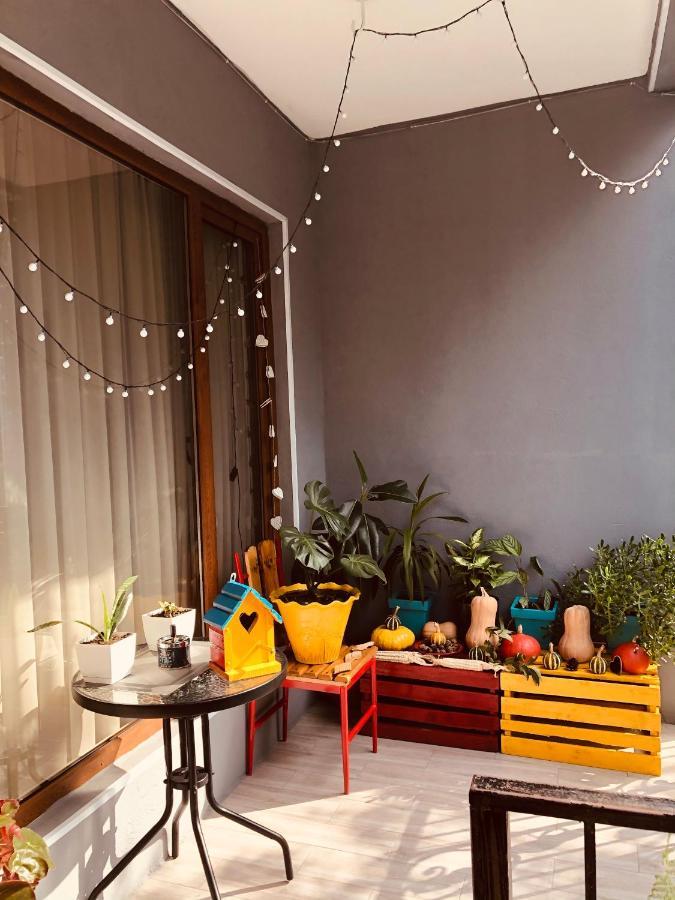 Sweet Apartment In Кутаїсі Екстер'єр фото