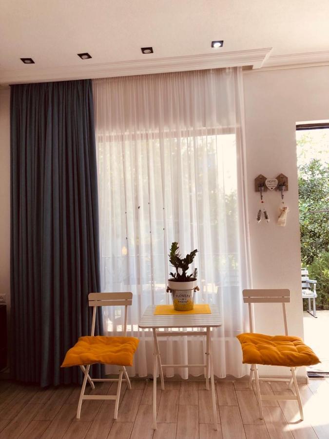 Sweet Apartment In Кутаїсі Екстер'єр фото