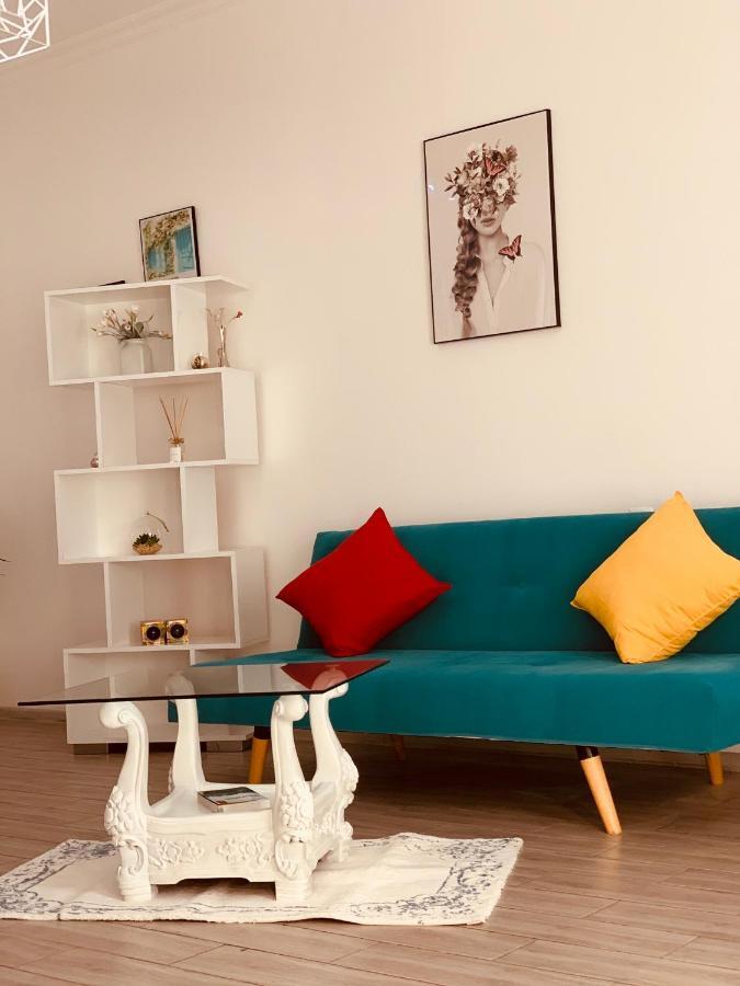 Sweet Apartment In Кутаїсі Екстер'єр фото