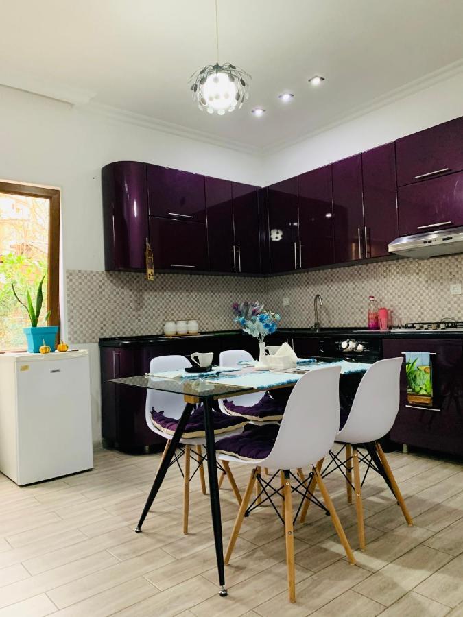 Sweet Apartment In Кутаїсі Екстер'єр фото