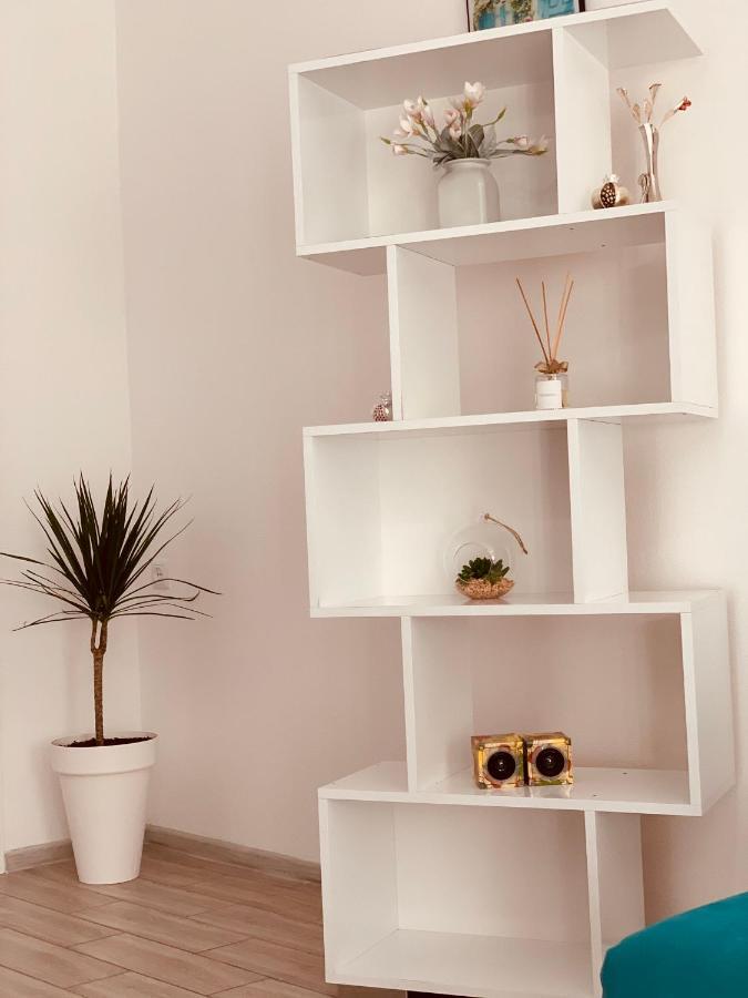 Sweet Apartment In Кутаїсі Екстер'єр фото