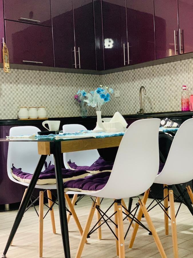 Sweet Apartment In Кутаїсі Екстер'єр фото