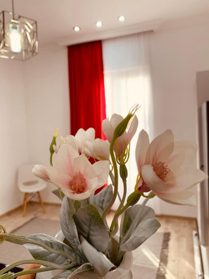 Sweet Apartment In Кутаїсі Екстер'єр фото