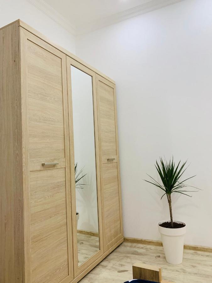 Sweet Apartment In Кутаїсі Екстер'єр фото