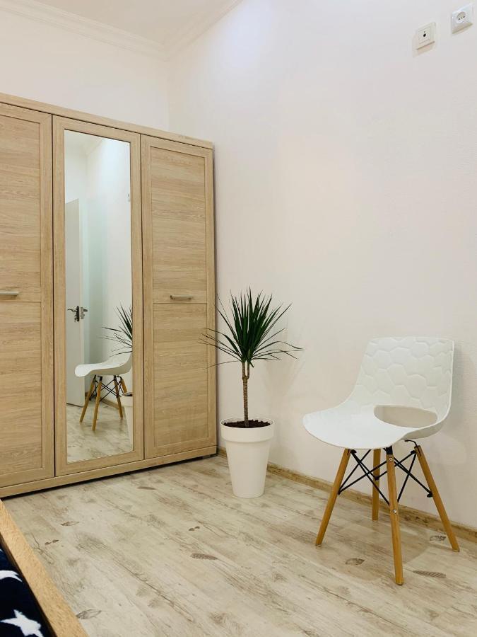 Sweet Apartment In Кутаїсі Екстер'єр фото