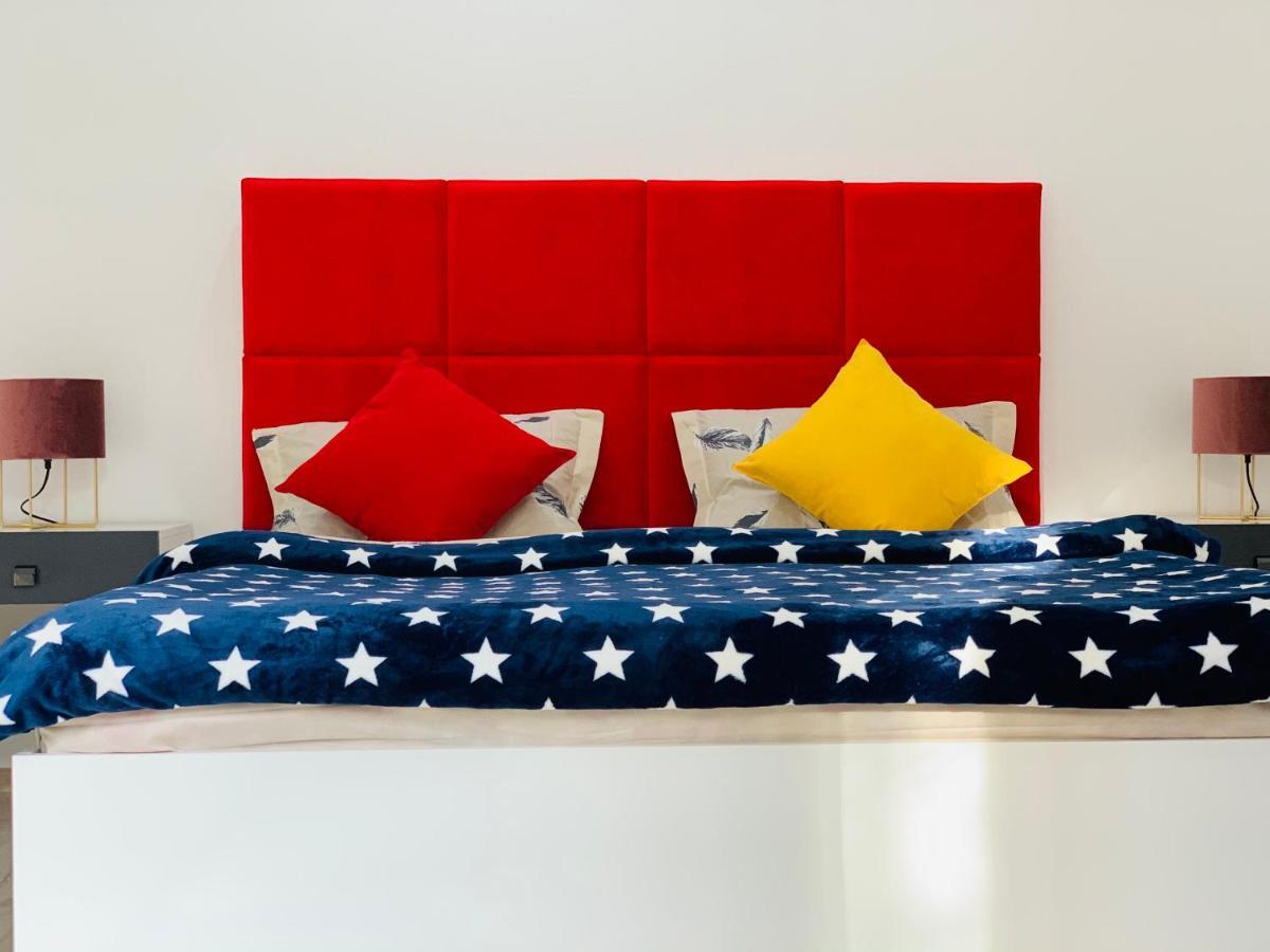 Sweet Apartment In Кутаїсі Екстер'єр фото
