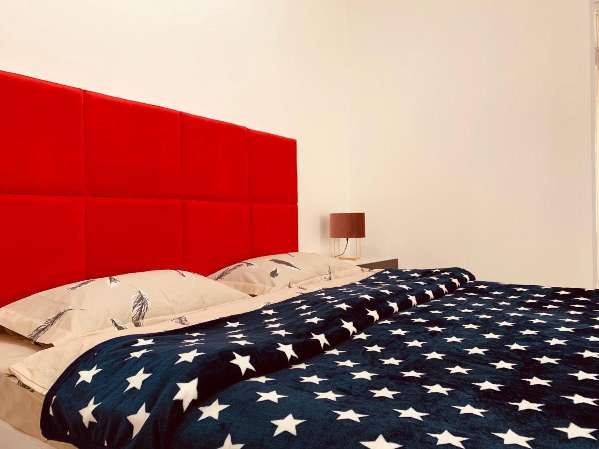 Sweet Apartment In Кутаїсі Екстер'єр фото